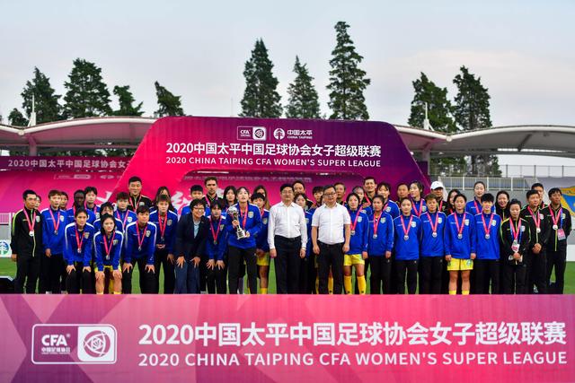 萨里：很遗憾执教切尔西一年就离开 希望回英超