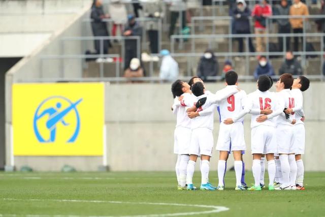 费尔德34+14张宁23+8赵嘉义21分 山西大胜青岛